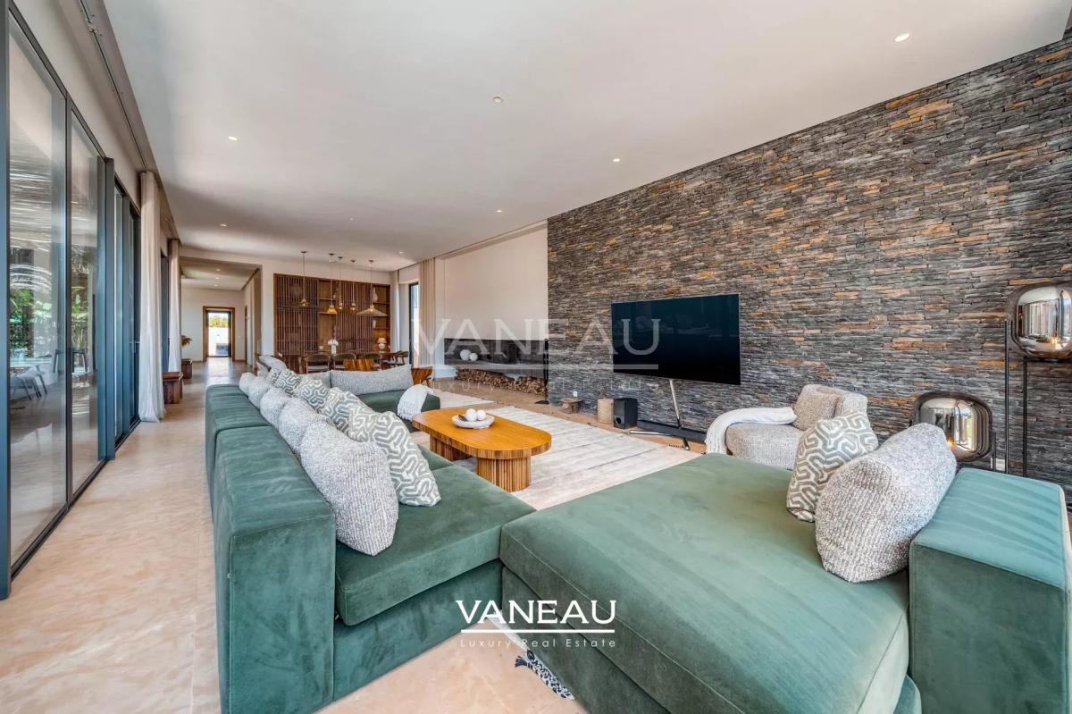 Villa de Luxe avec 6 Suites sur le Golf d'Amelkis