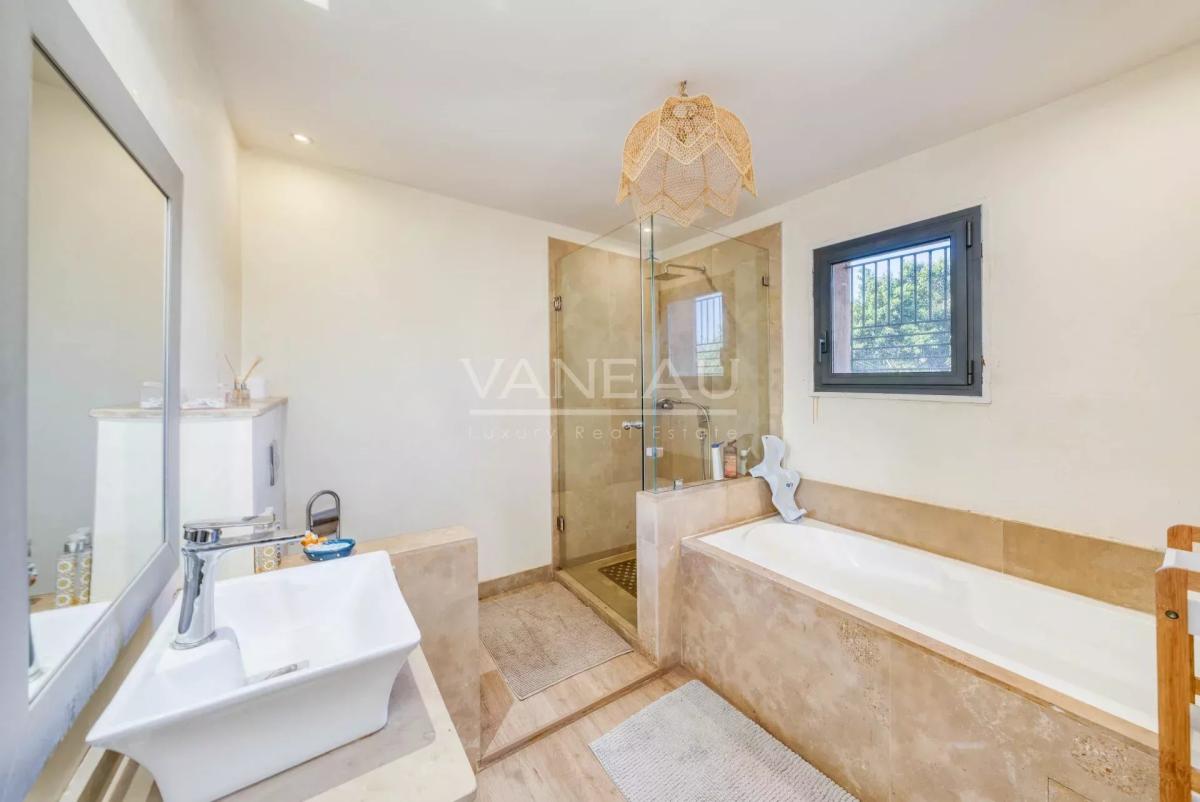 **** Maison Familiale Targa****