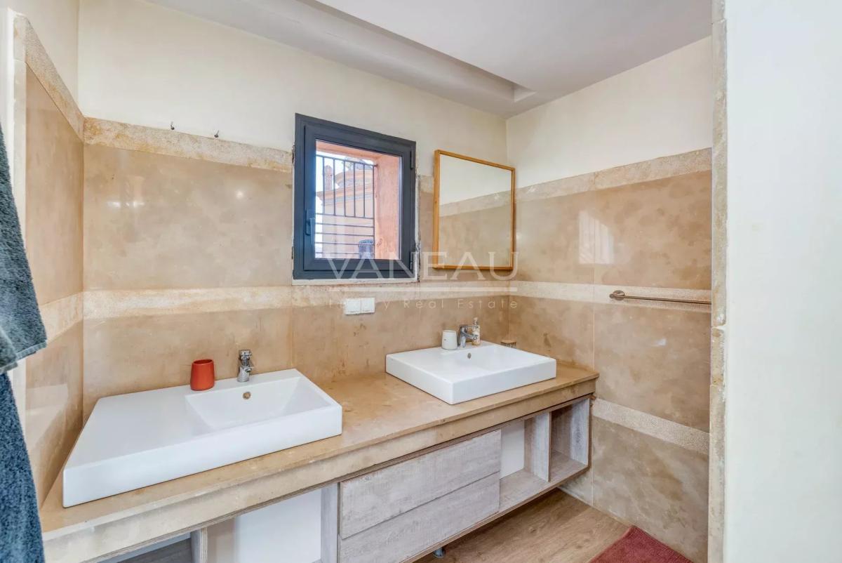 **** Maison Familiale Targa****