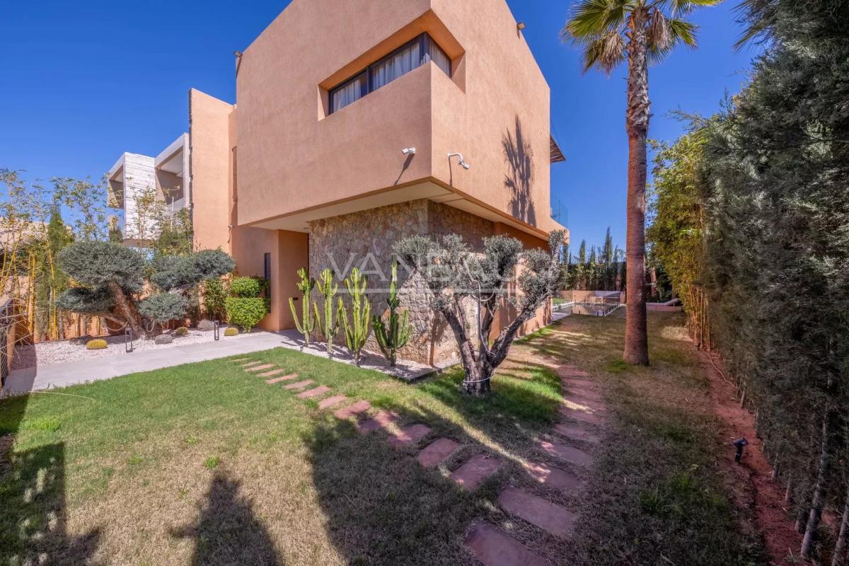 ****Villa moderne avec piscine dans residence****