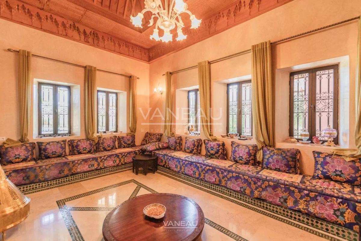 *** Villa avec terrain de 1/2 hectare***