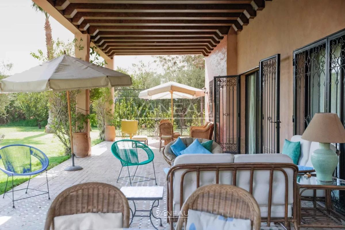 *** Villa avec terrain de 1/2 hectare***