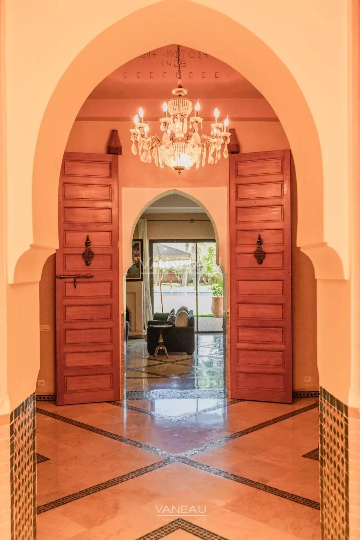*** Villa avec terrain de 1/2 hectare***