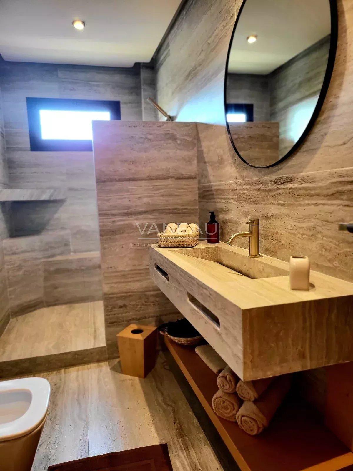 Grand appartement à l'Hivernage