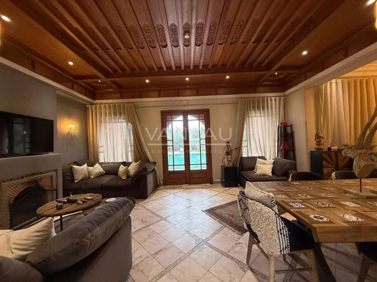 ****Villa rÃ©novÃ©e au cÅ“ur de la Palmeraie***