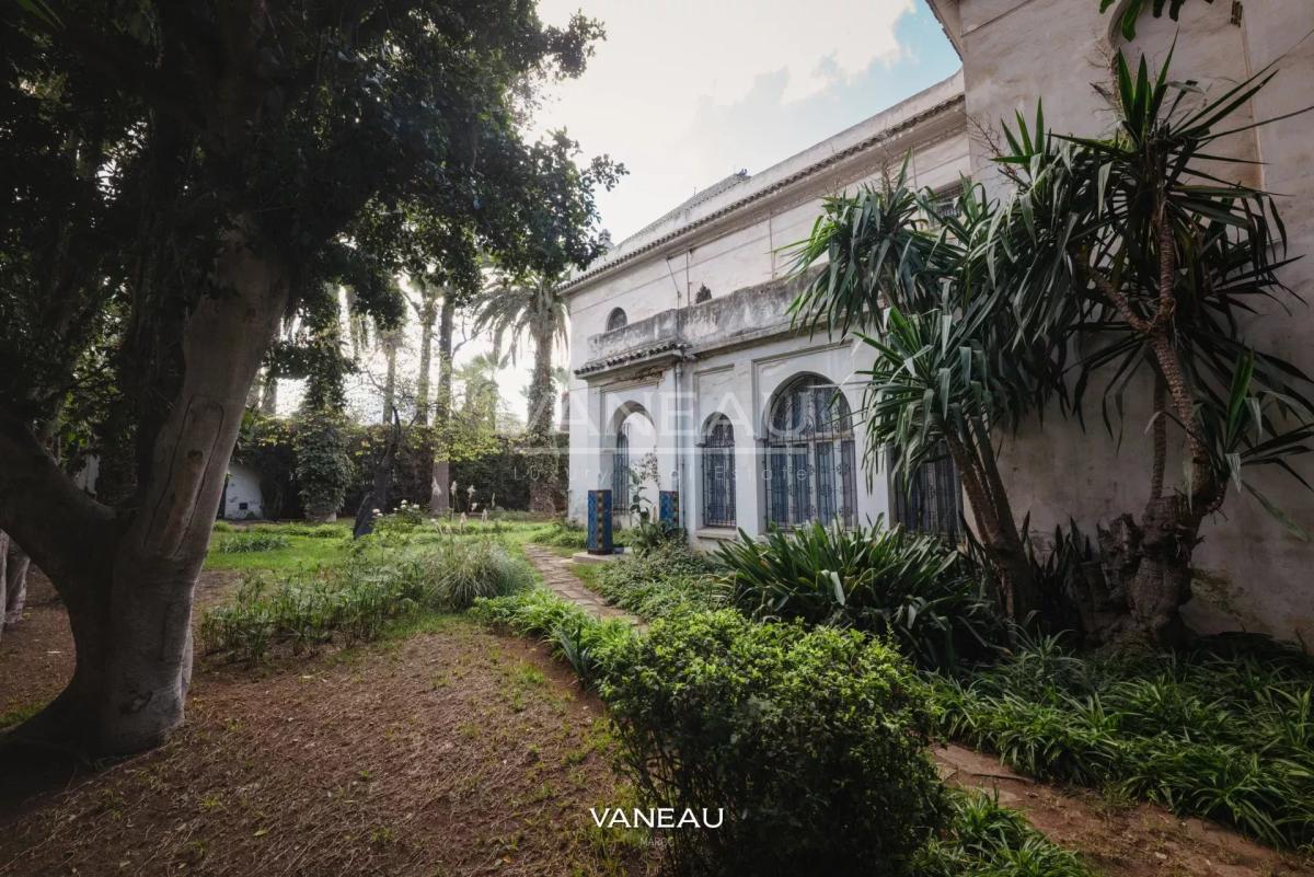 Villa Historique Classée - 470m² / 1273 m² - Mers Sultan, Casabl