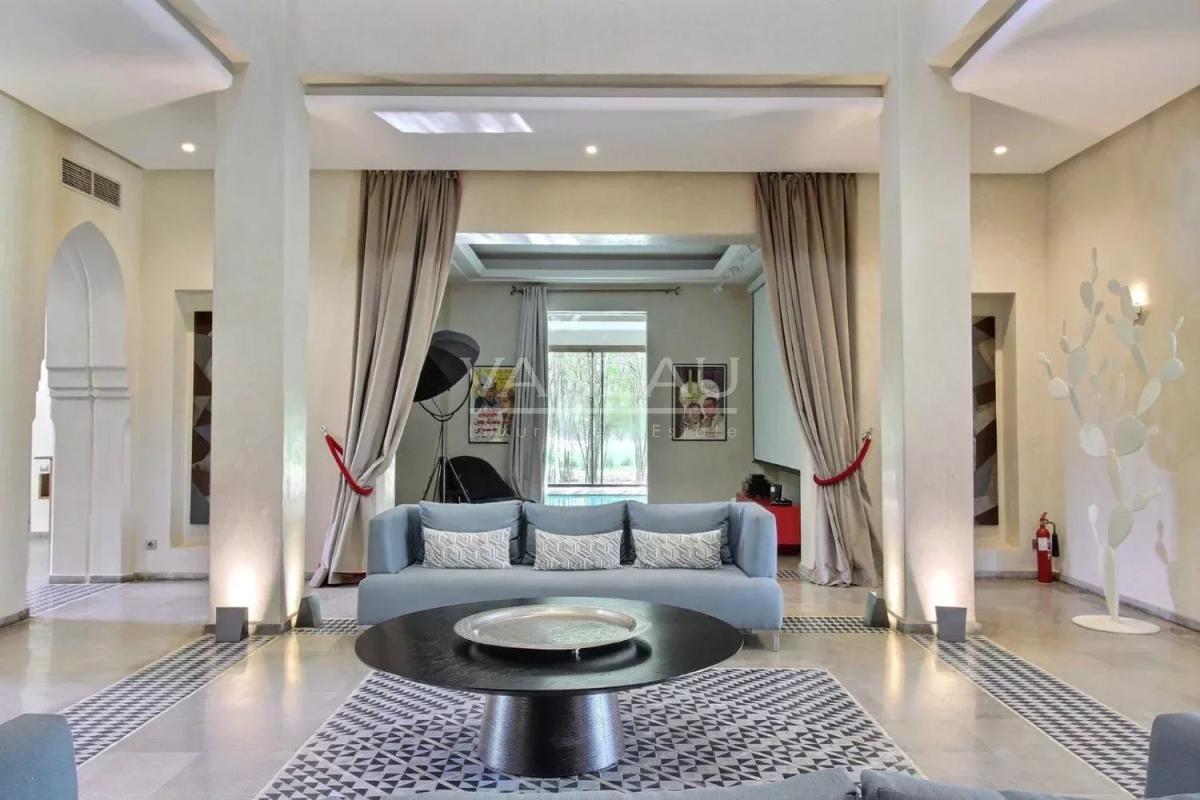 Prestigieuse propriété à vendre à 10 mn du centre-ville de Marra