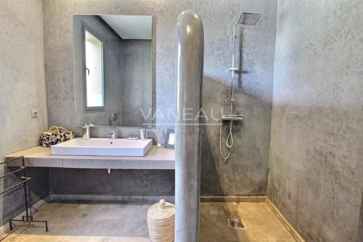 Prestigieuse propriété à vendre à 10 mn du centre-ville de Marra