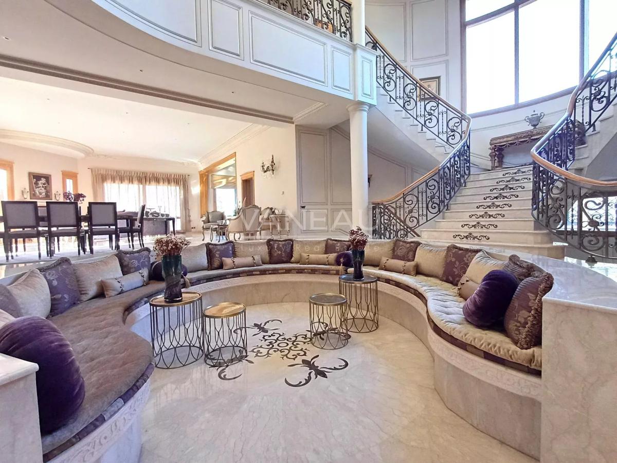Villa de 1 042 m²  à vendre - Californie Casa