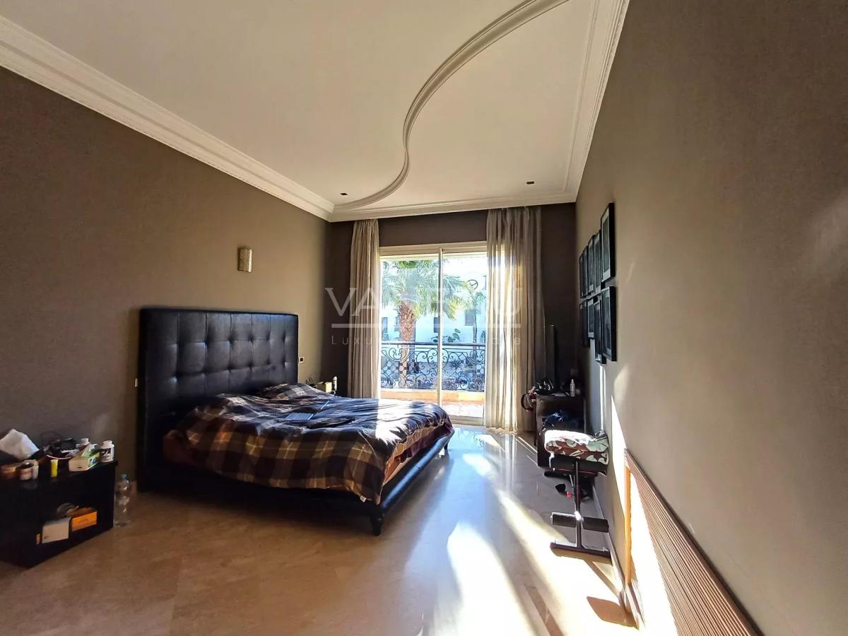 Villa de 1 042 m²  à vendre - Californie Casa