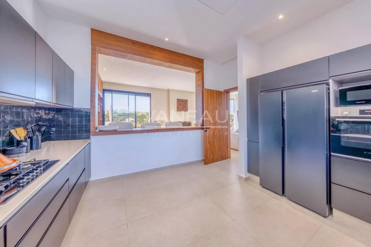SUPERBE VILLA NEUVE 4 SUITES