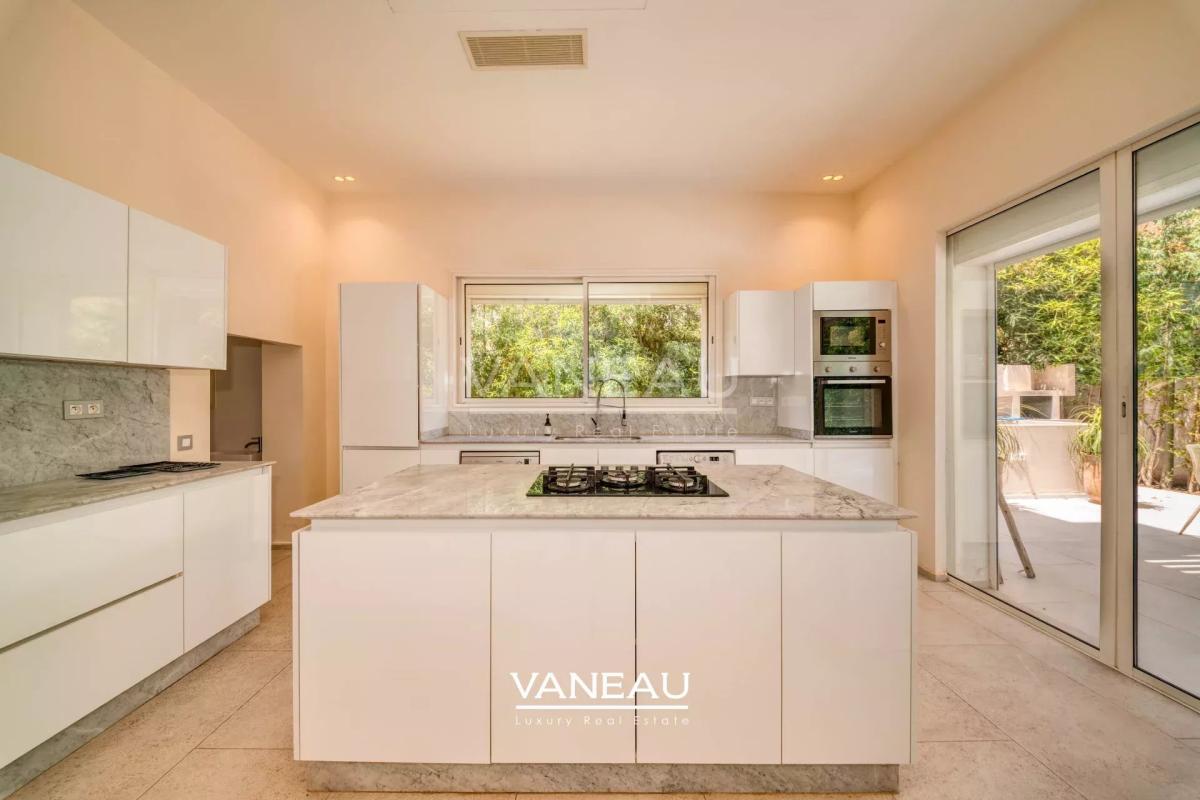 Villa contemporaine 5 chambres Amelkis 1