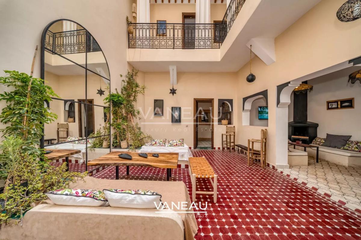 Beau riad de 4 chambres à coté palais El Badi