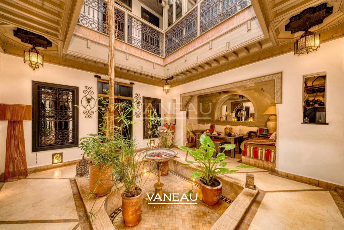 Riad de 5 chambres  place Jemaa el-Fna