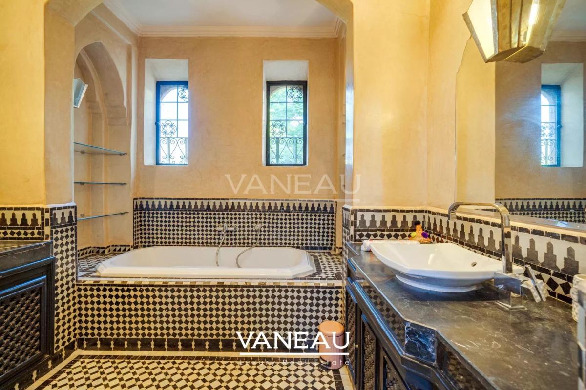 Harmonieux mélange d'une Villa et d'un Riad