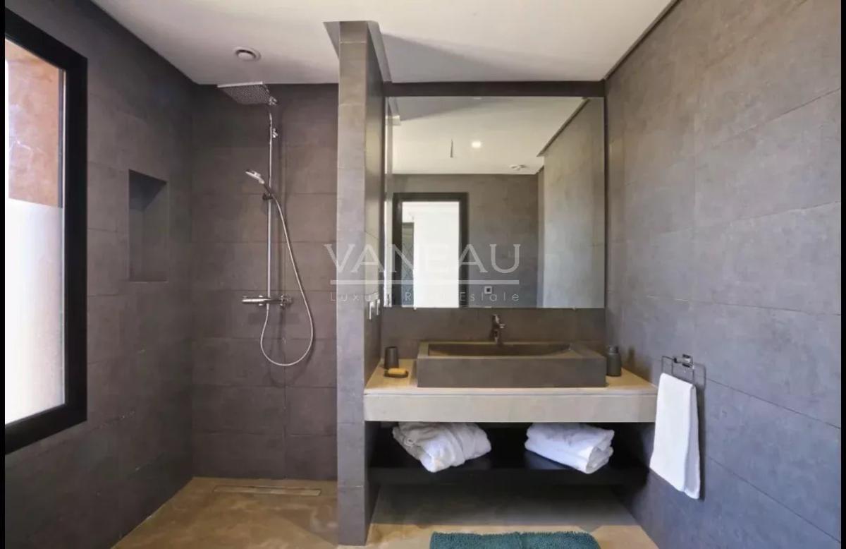 Magnifique villa contemporaine front de golf