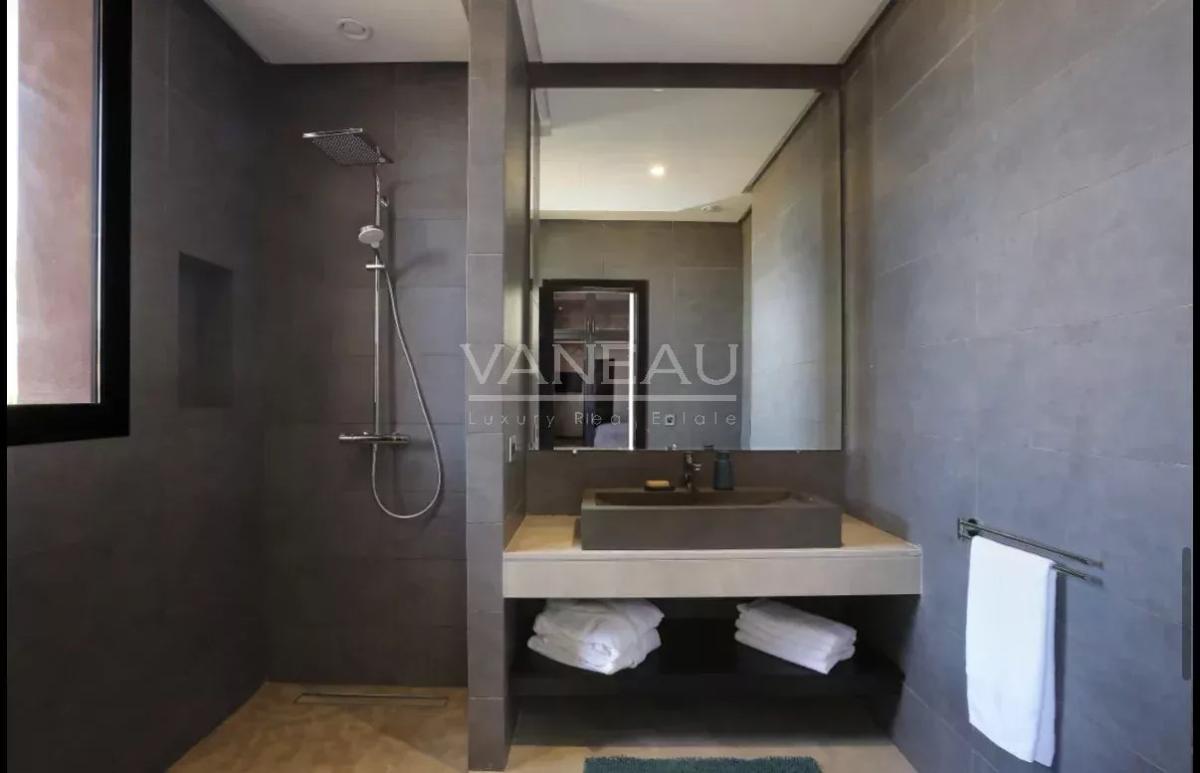 Magnifique villa contemporaine front de golf