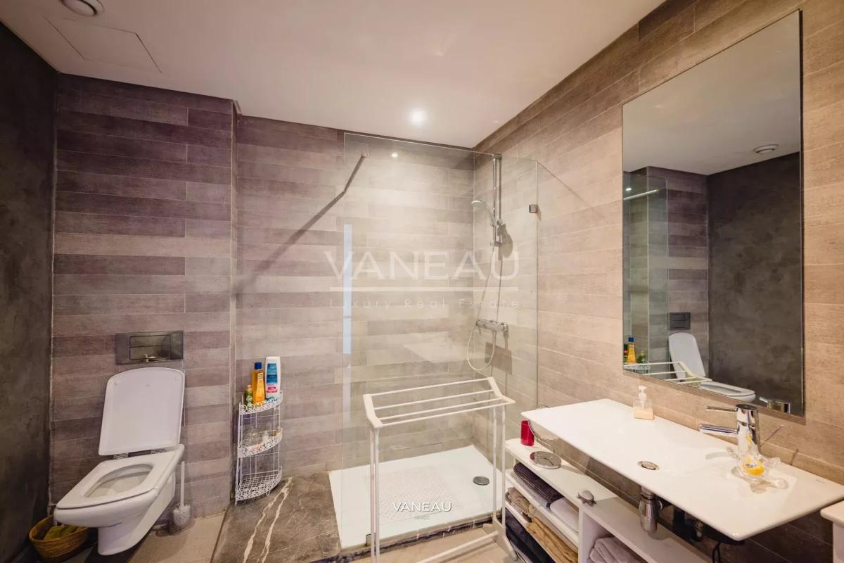 Villa de 650 m² à vendre sur Bouskoura - Maroc