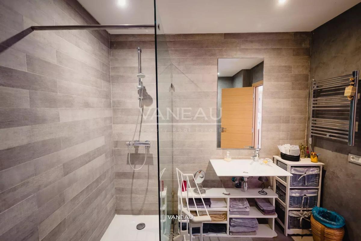 Villa de 650 m² à vendre sur Bouskoura - Maroc