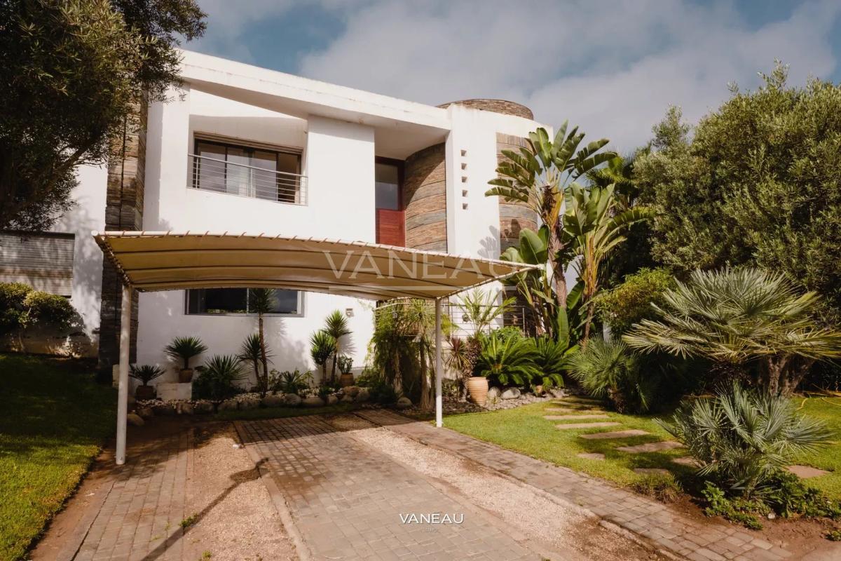 Villa de 650 m² à vendre sur Bouskoura - Maroc