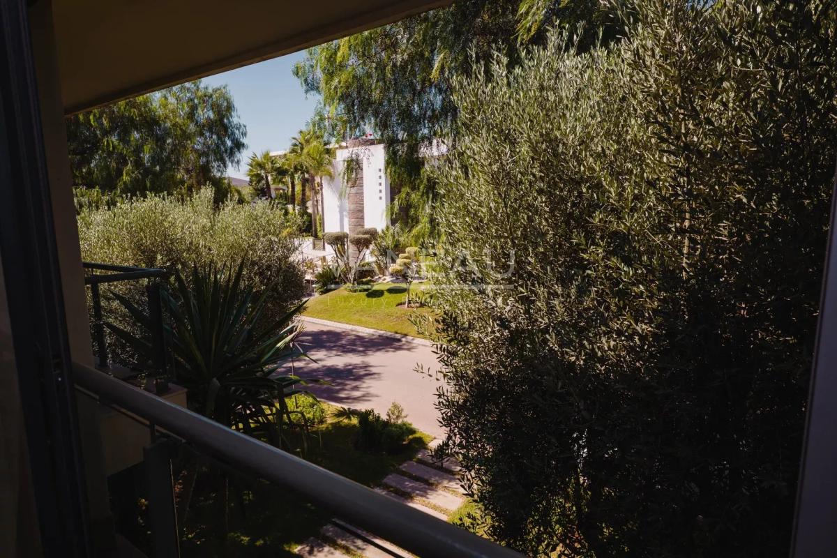 Villa de 730 m² à vendre sur Bouskoura - Maroc