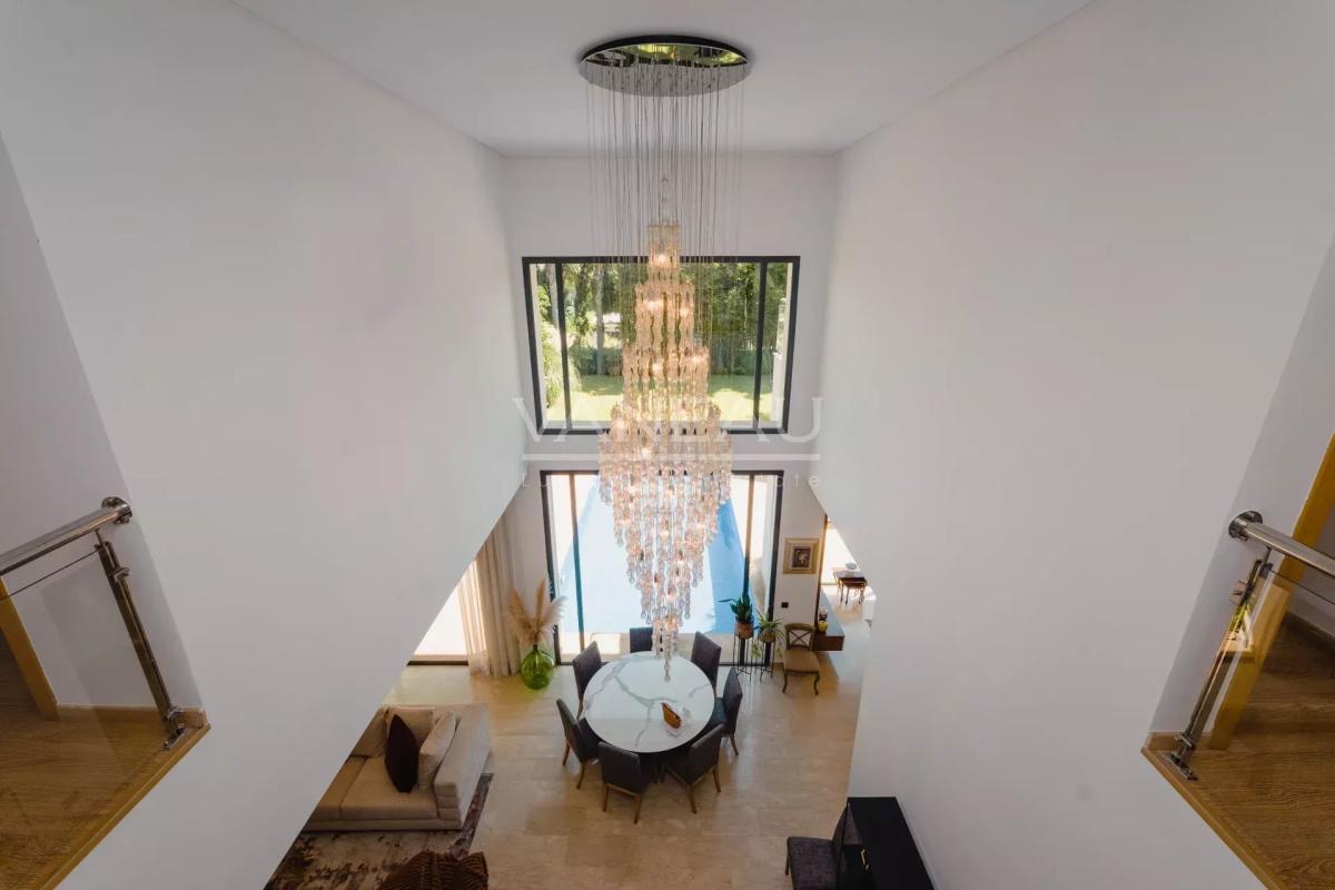 Villa de 730 m² à vendre sur Bouskoura - Maroc