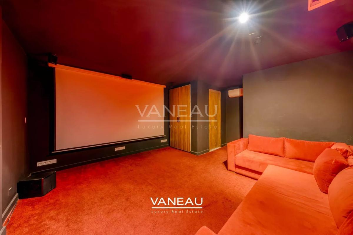 Sompteuse villa nichée au coeur de la Palmeraie