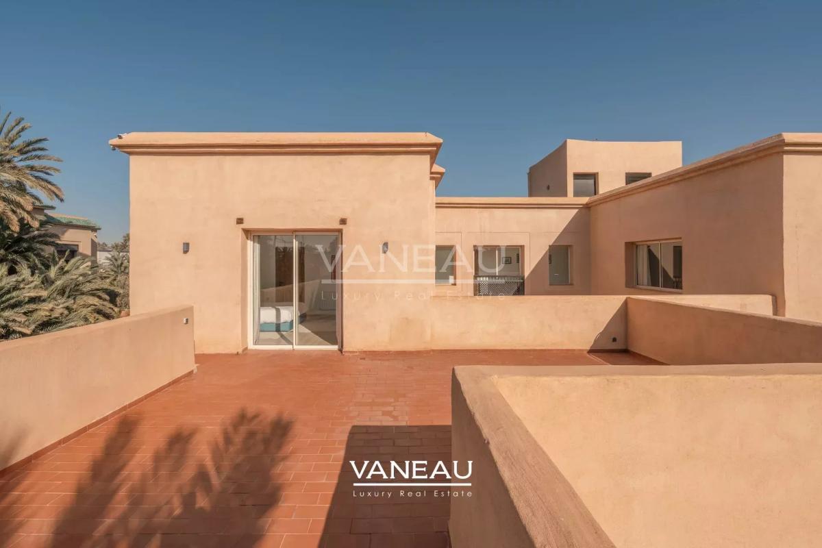 Sompteuse villa nichée au coeur de la Palmeraie