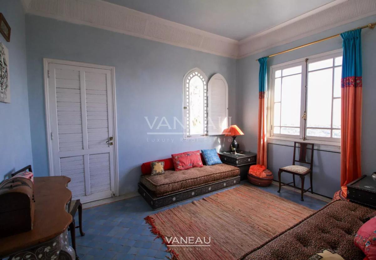 MAGNIFIQUE MAISON DE MAÎTRE À VENDRE AUX CHARMES DE LORIENT À TANGER