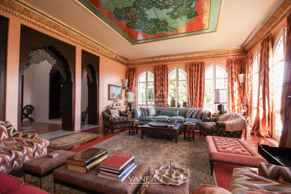 MAGNIFIQUE MAISON DE MAÎTRE À VENDRE AUX CHARMES DE LORIENT À TANGER