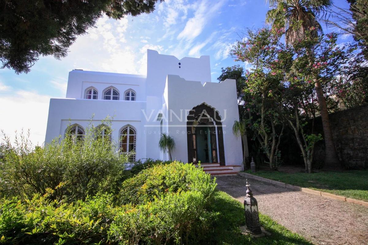 MAGNIFIQUE MAISON DE MAÎTRE À VENDRE AUX CHARMES DE LORIENT À TANGER