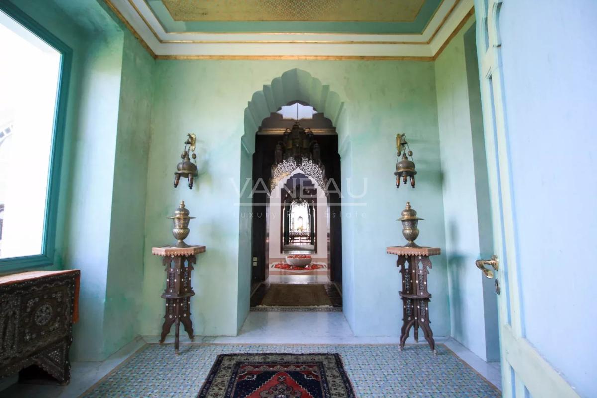 MAGNIFIQUE MAISON DE MAÎTRE À VENDRE AUX CHARMES DE LORIENT À TANGER