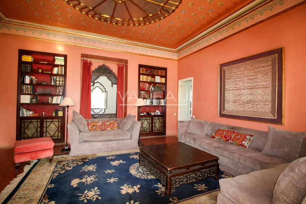 MAGNIFIQUE MAISON DE MAÎTRE À VENDRE AUX CHARMES DE LORIENT À TANGER