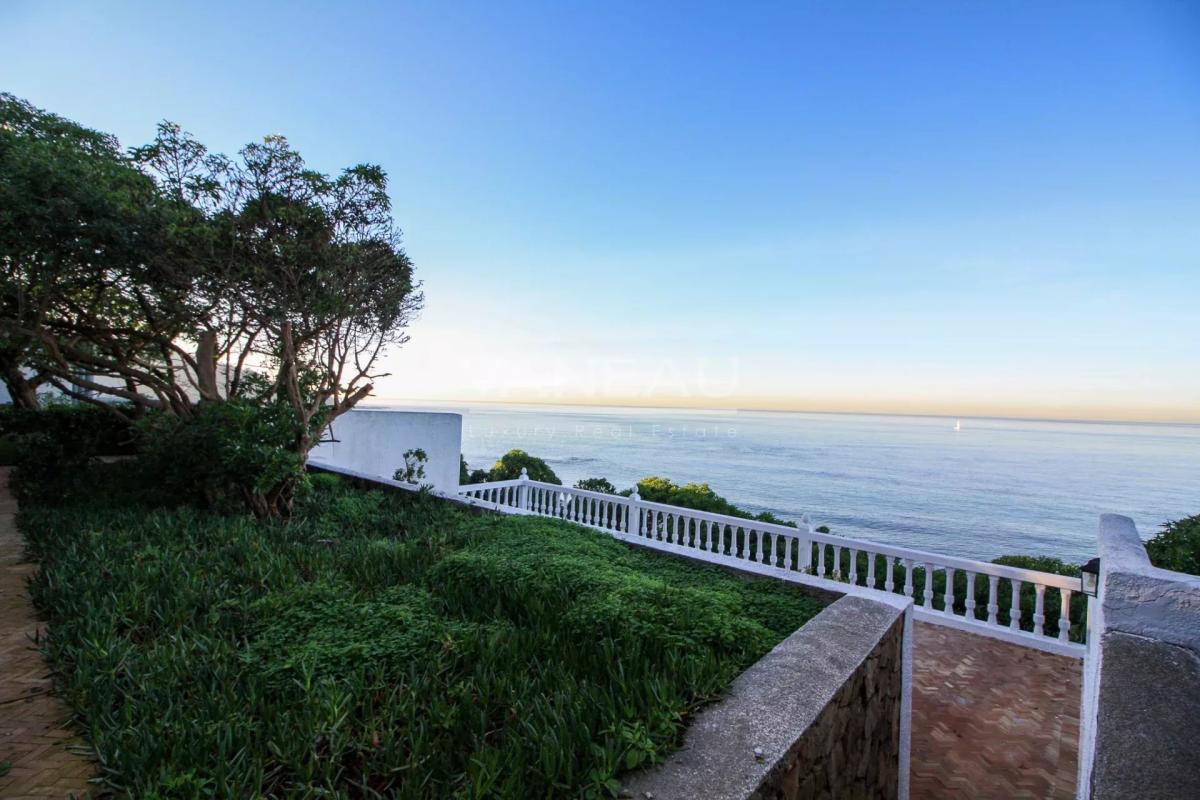 SOMPTUEUSE PROPRIÉTÉ DOMINANT LA MER À VENDRE SUR TANGER