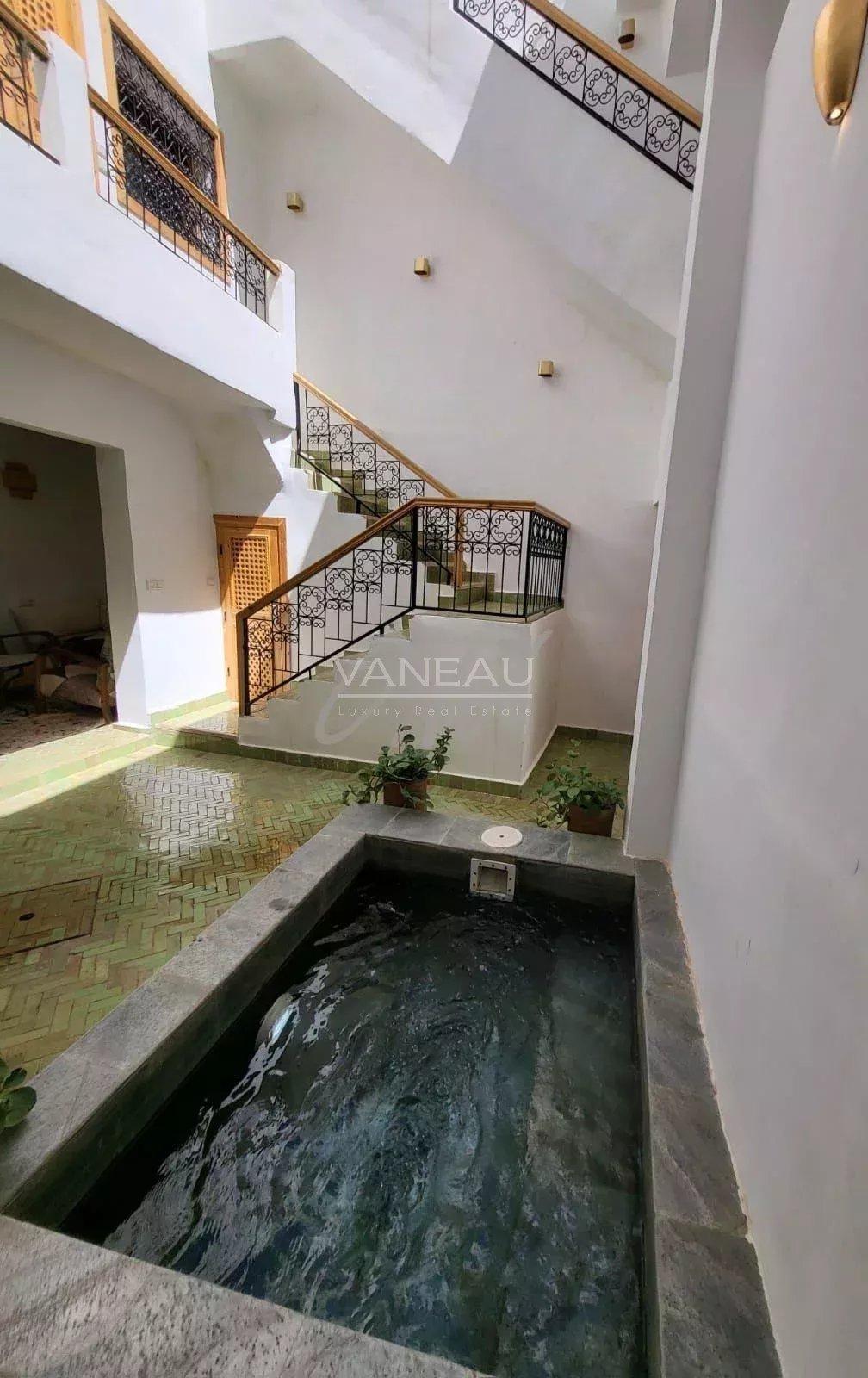 Charmant riad de 3 chambres à 10 mn de Jemaa El Fna