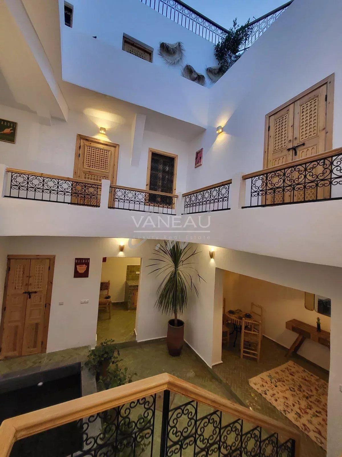 Charmant riad de 3 chambres à 10 mn de Jemaa El Fna