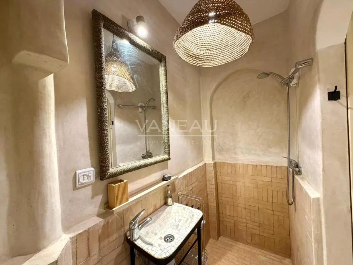 Riad atypique de 4 chambres à la Kasbah