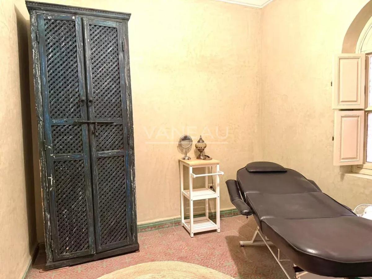 Riad atypique de 4 chambres à la Kasbah