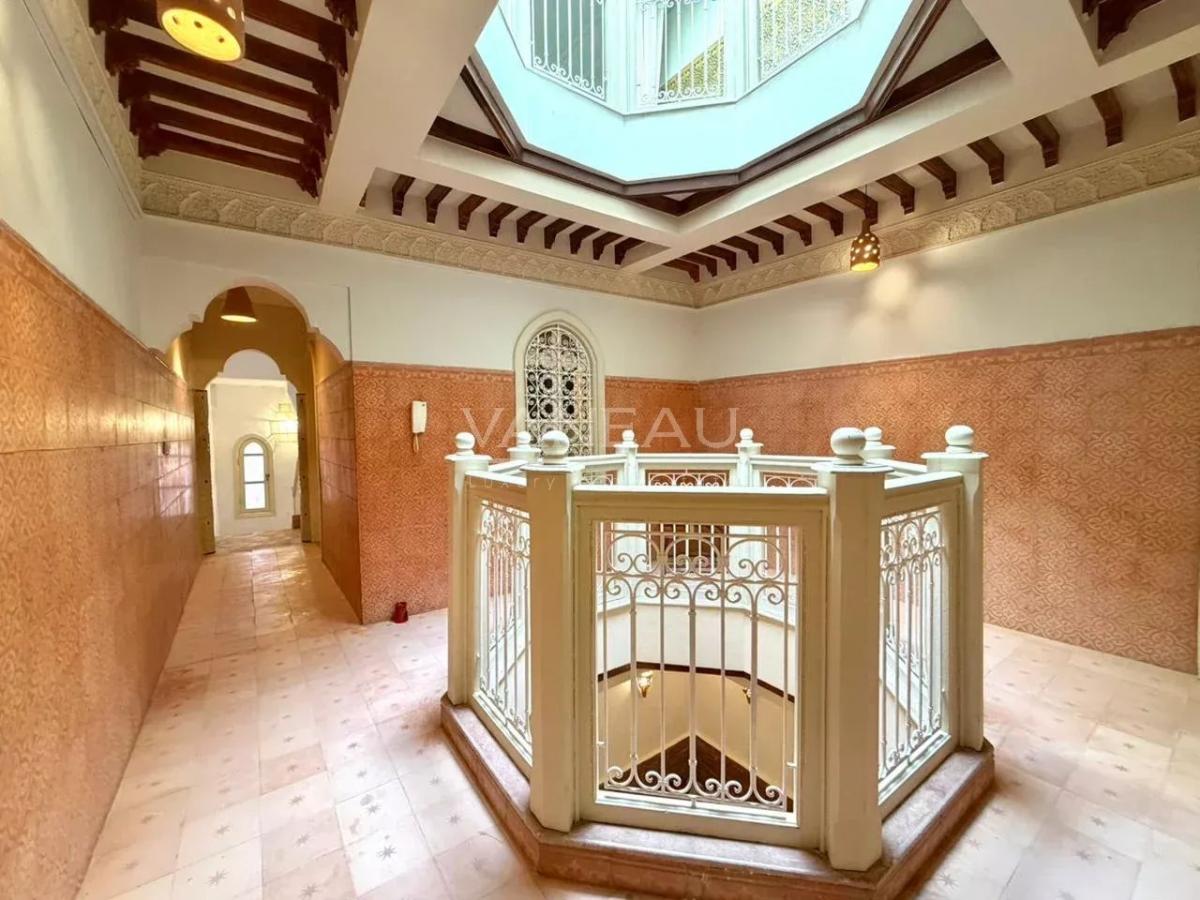 Riad atypique de 4 chambres à la Kasbah