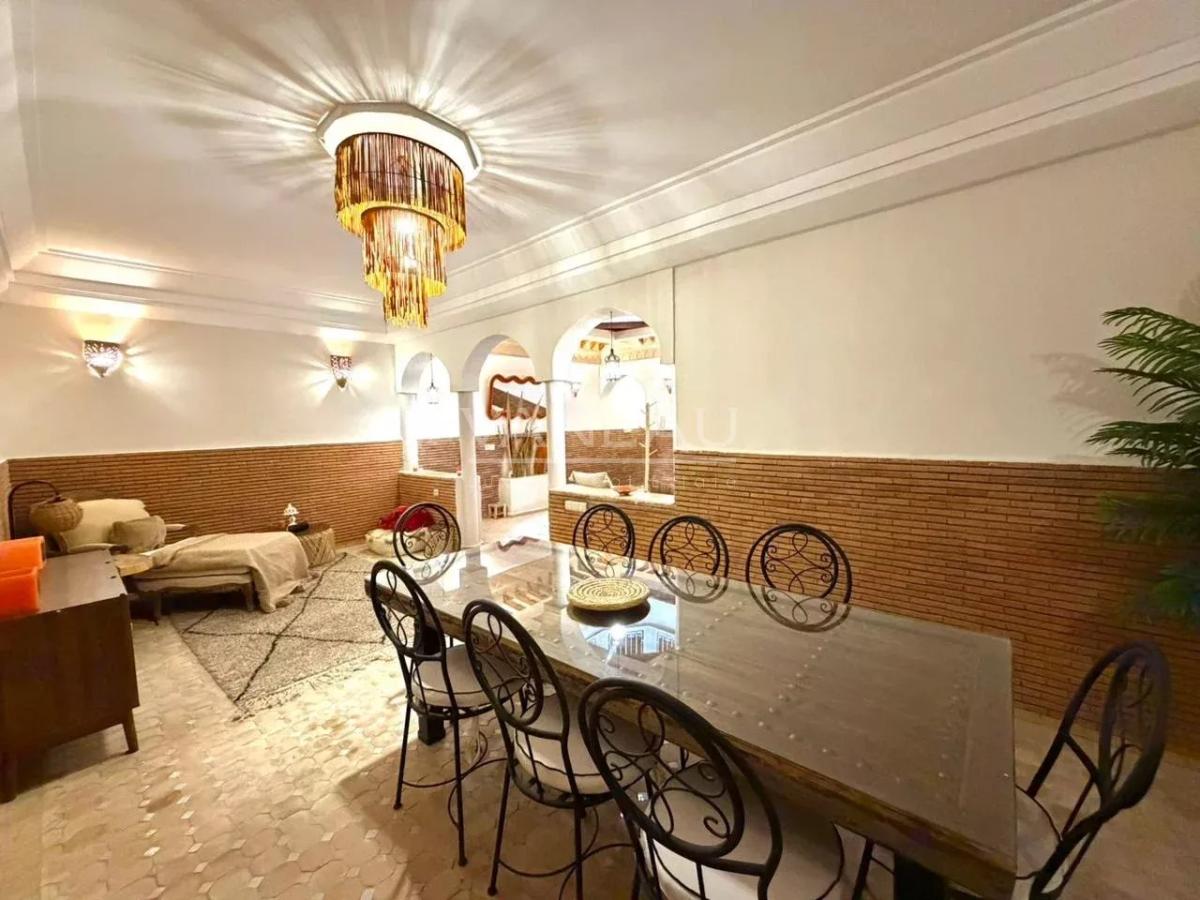 Riad atypique de 4 chambres à la Kasbah