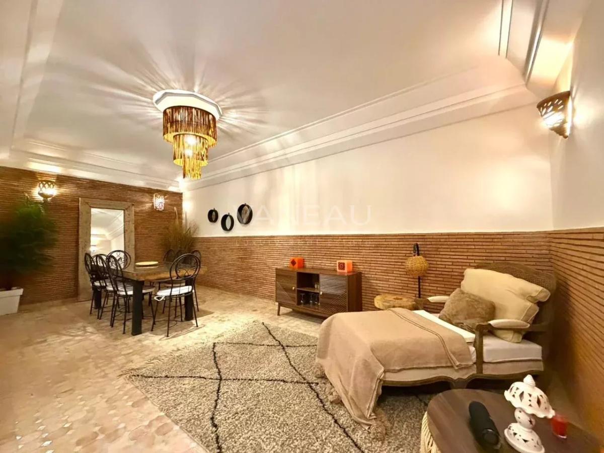 Riad atypique de 4 chambres à la Kasbah