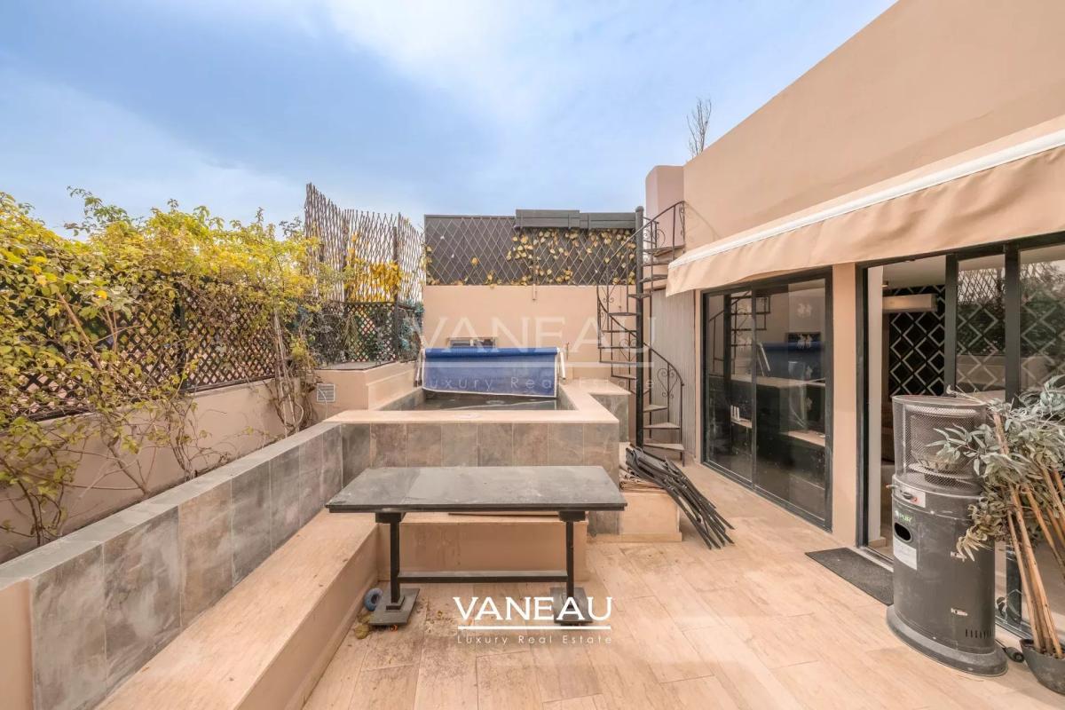 Commerce et appartement  avec piscine  Dar El Bacha