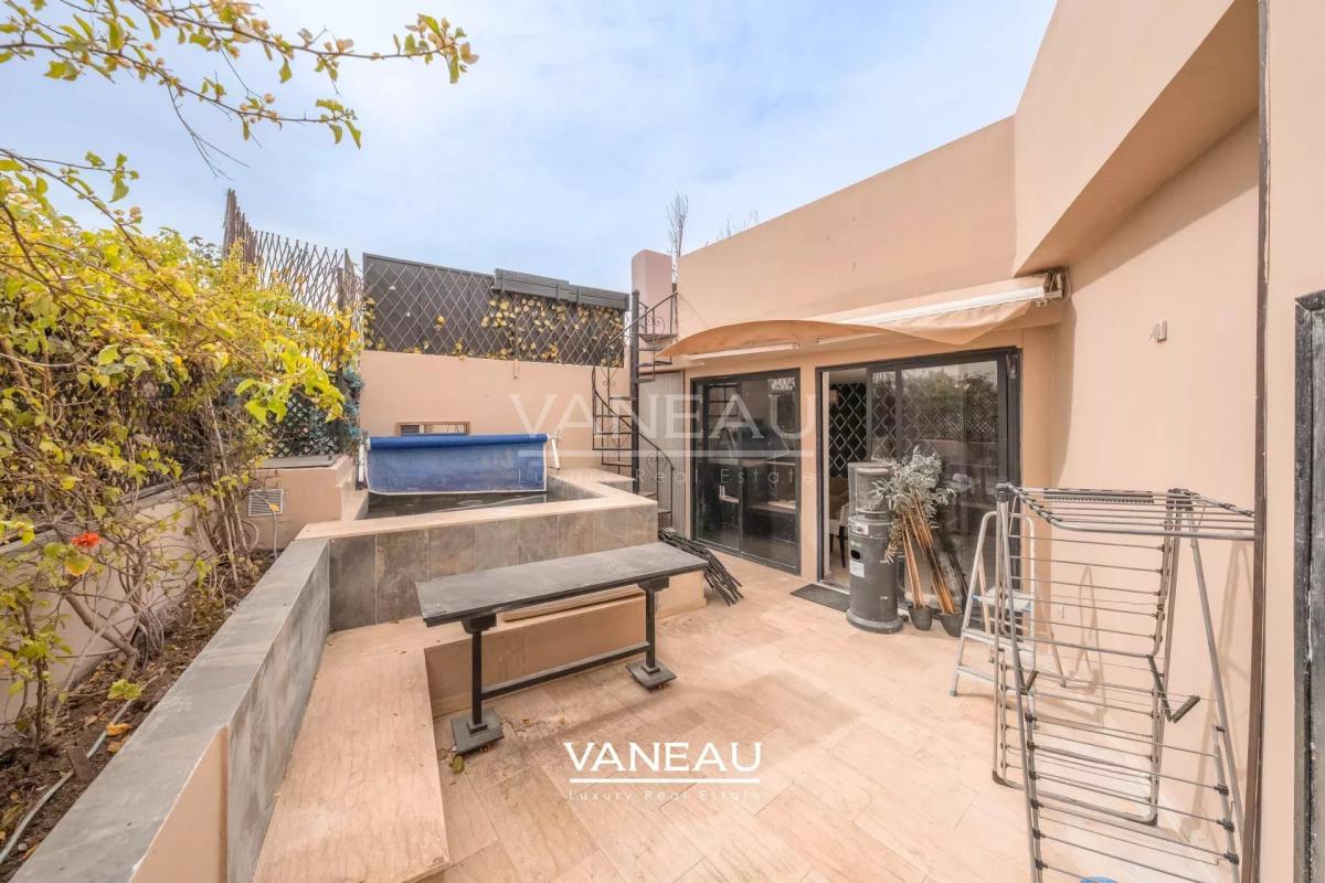 Commerce et appartement  avec piscine  Dar El Bacha