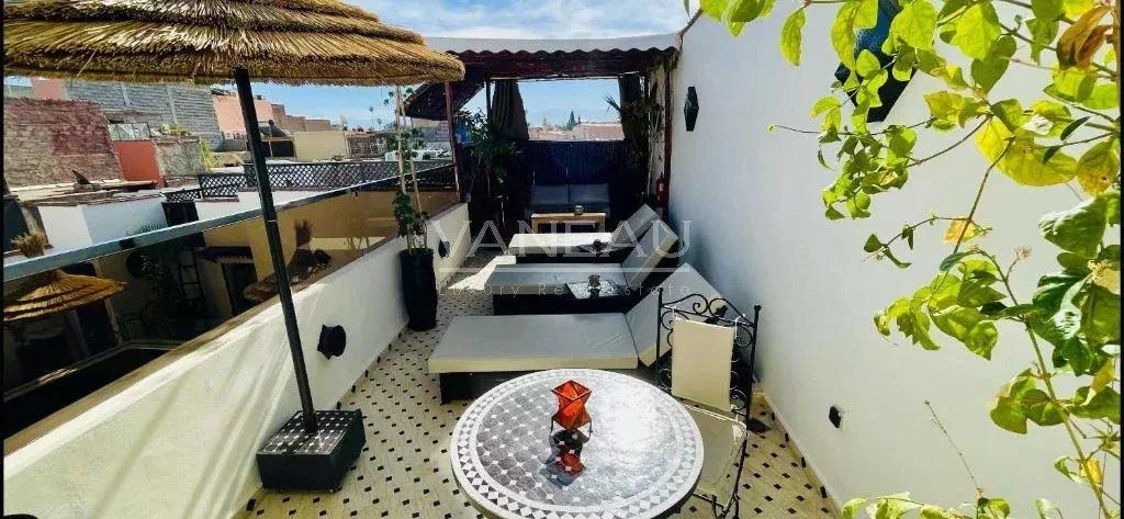 MARRAKECH MAISON D'HÔTES DE 7 CHAMBRES PISCINE SUR LA TERRASSE À VENDR