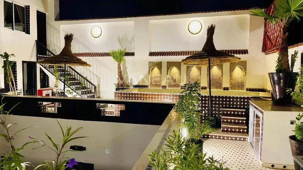 MARRAKECH MAISON D'HÔTES DE 7 CHAMBRES PISCINE SUR LA TERRASSE À VENDR