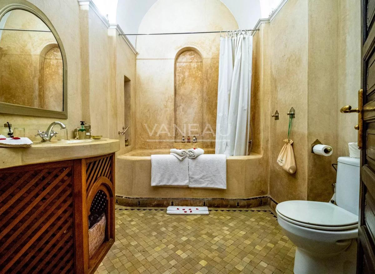 Magnifique maison d'hôtes de 11 suites en médina