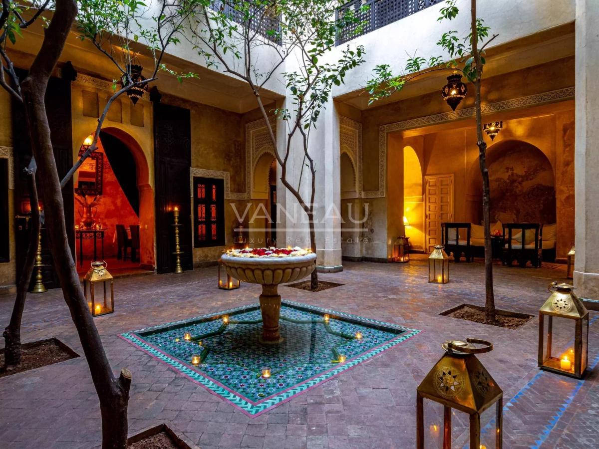 Magnifique maison d'hôtes de 11 suites en médina