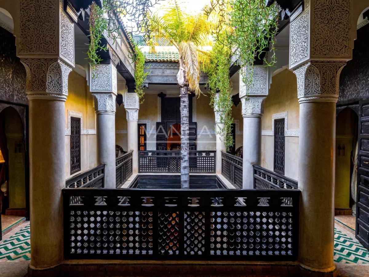 Magnifique maison d'hôtes de 11 suites en médina