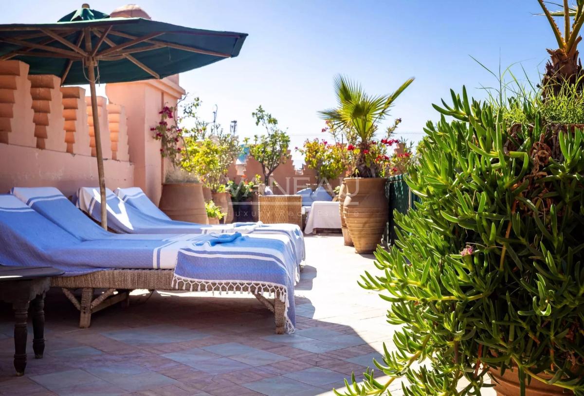 Magnifique maison d'hôtes de 11 suites en médina