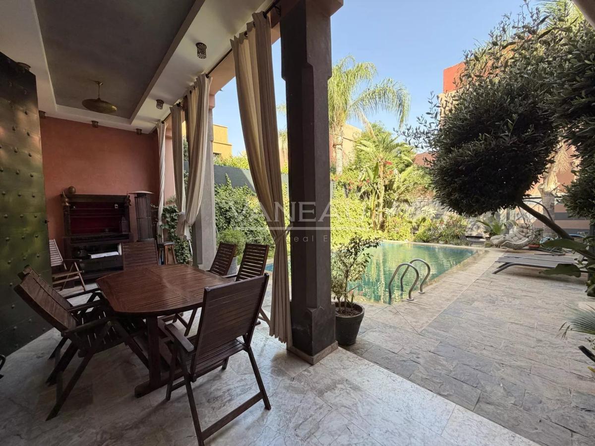Villa 4 chambres avec piscine – Proche aéroport et centre-ville
